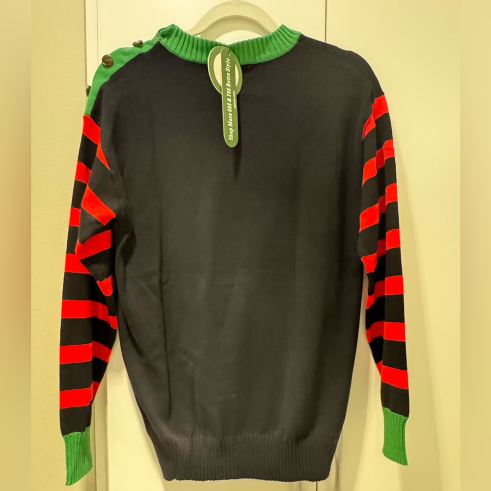 MAX!! How the Grinch Stole Christmas comfy sweater. - Picture 2 of 10